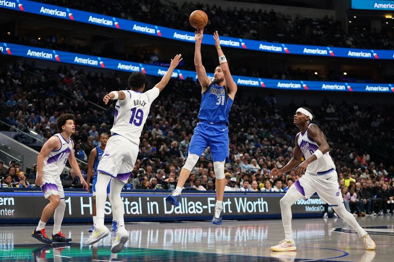 开云官网首页-三球30+6+11无缘今日最佳球员！因为西蒙斯末节超神19分大逆转！