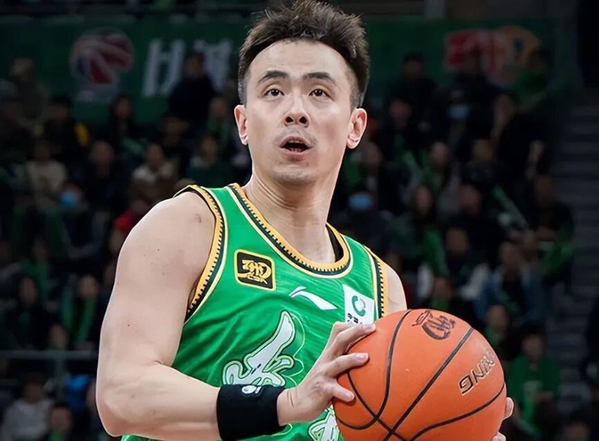 开云中国官方网站-赵继伟赛季首秀完美，CBA又来超级外援！