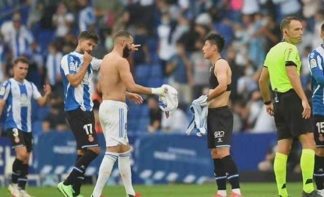 1633302631622020139.jpg 开云体育-【早报】曼城利物浦神仙打架!巴黎皇马拜仁集体翻车