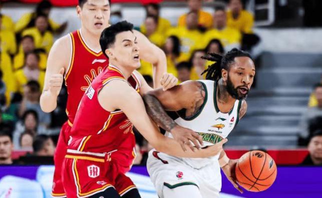 CBA排名一夜大变！上海第2，北京第5，辽宁4分憾负，深圳绝杀