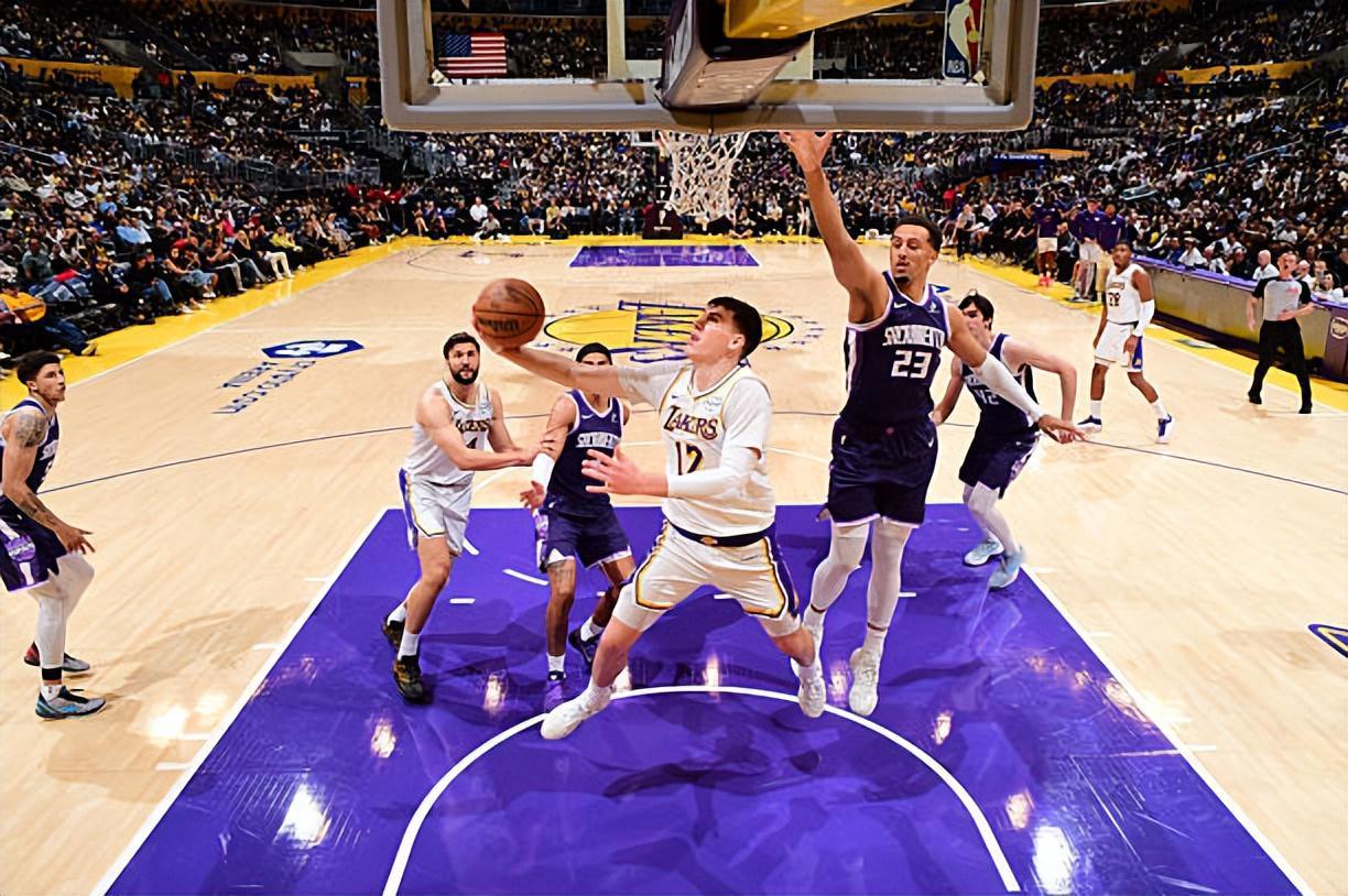 开云-作用越来越有限了，湖人锋线新星搞不好快要跌出轮换阵容了？