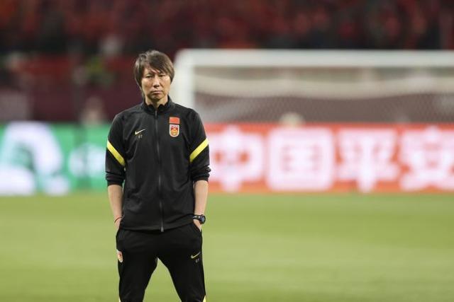 开云中国官方网站-【夜读】三狮军团又躺枪，两大将被迫隔离7天！